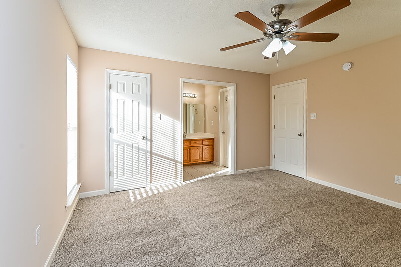 1,565/Mo, 9097 Bentley Woods Dr Southaven, MS 38671 Main Bedroom View
