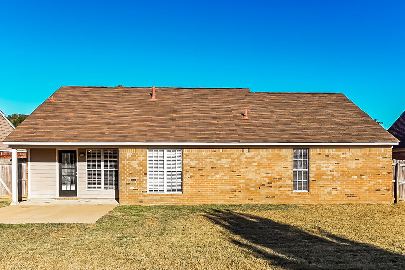 1,565/Mo, 9097 Bentley Woods Dr Southaven, MS 38671 Rear View