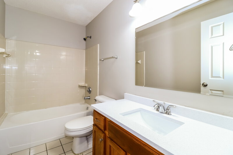 2,120/Mo, 6561 Karista St Millington, TN 38053 Bathroom View