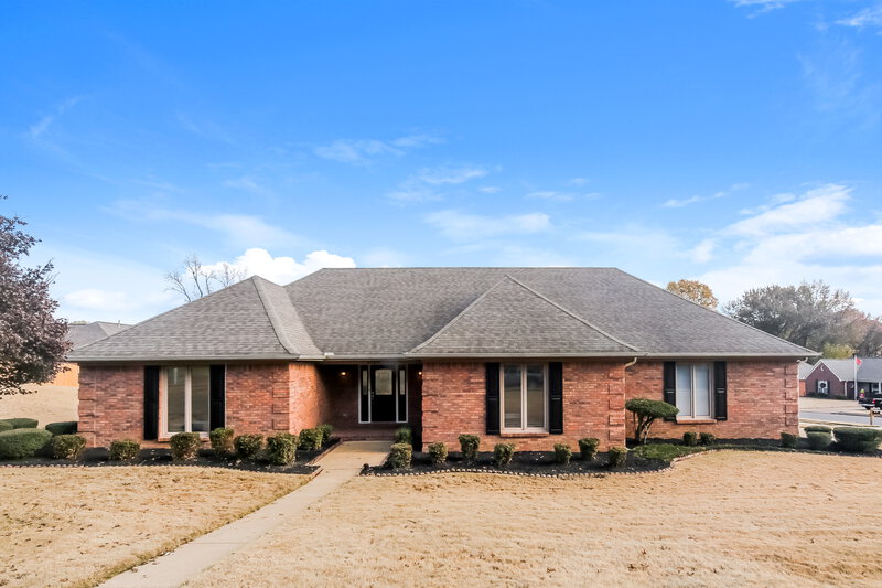 2,490/Mo, 6404 Evergreen Dr Southaven, MS 38671 External View