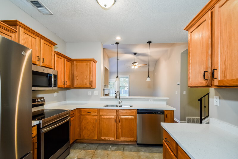 1,975/Mo, 4894 Shadow Cv Arlington, TN 38002 Kitchen View