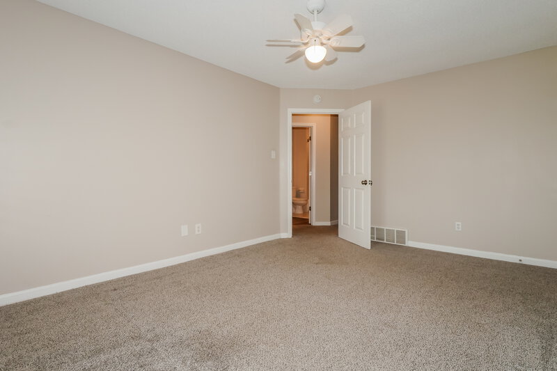 0/Mo, 8895 Linell Cv Cordova, TN 38016 Bedroom View 3