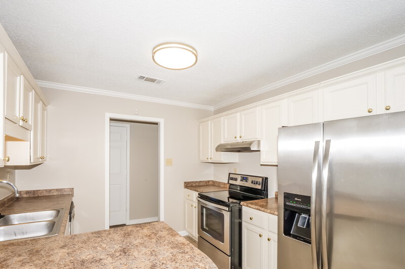 2,165/Mo, 8421 Trinity Rd Cordova, TN 38018 Kitchen View