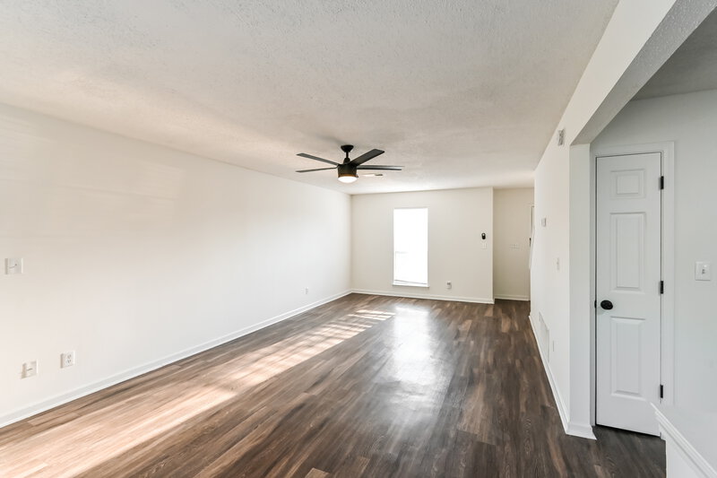 2,105/Mo, 7159 Creekside Dr Olive Branch, MS 38654 Living Room View