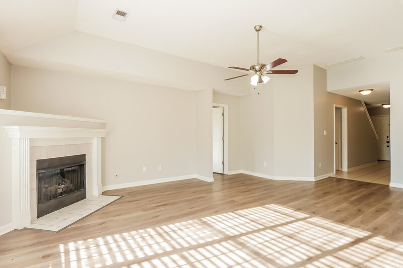 2,685/Mo, 5451 Evening Mist Dr Arlington, TN 38002 Living Room View 2