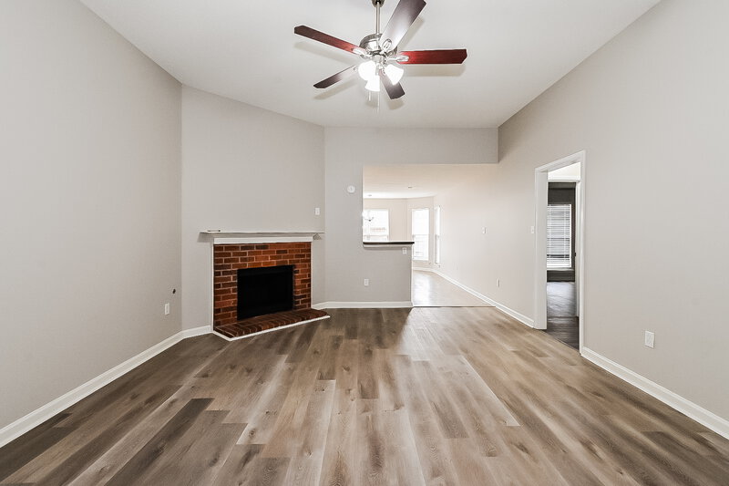 1,770/Mo, 6674 Red Hawk Cv Olive Branch, MS 38654 Living Room View 2