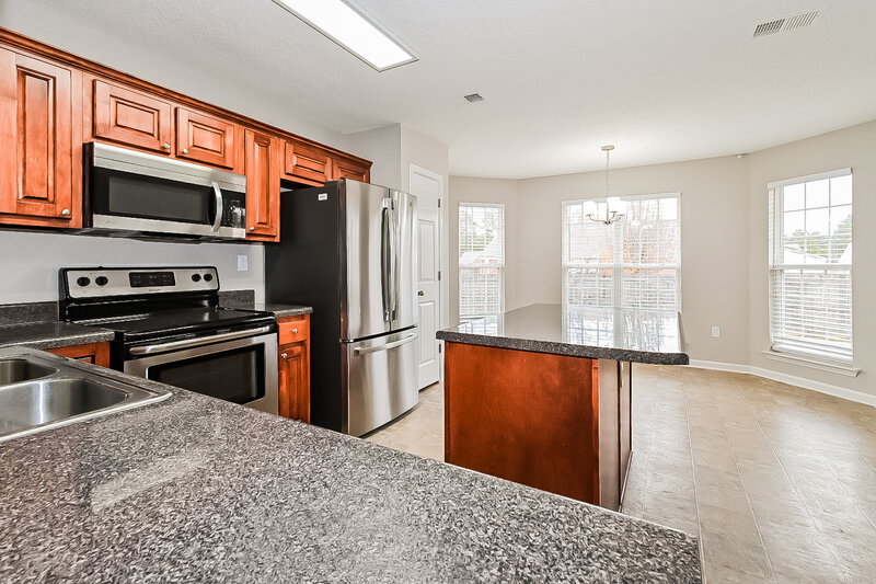 1,770/Mo, 6674 Red Hawk Cv Olive Branch, MS 38654 Kitchen View