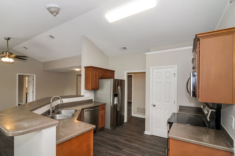 2,760/Mo, 10195 New Well Ter Cordova, TN 38016 Kitchen View 2