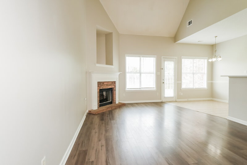 2,220/Mo, 10076 Sutton Ridge Ln Cordova, TN 38016 Living Room View