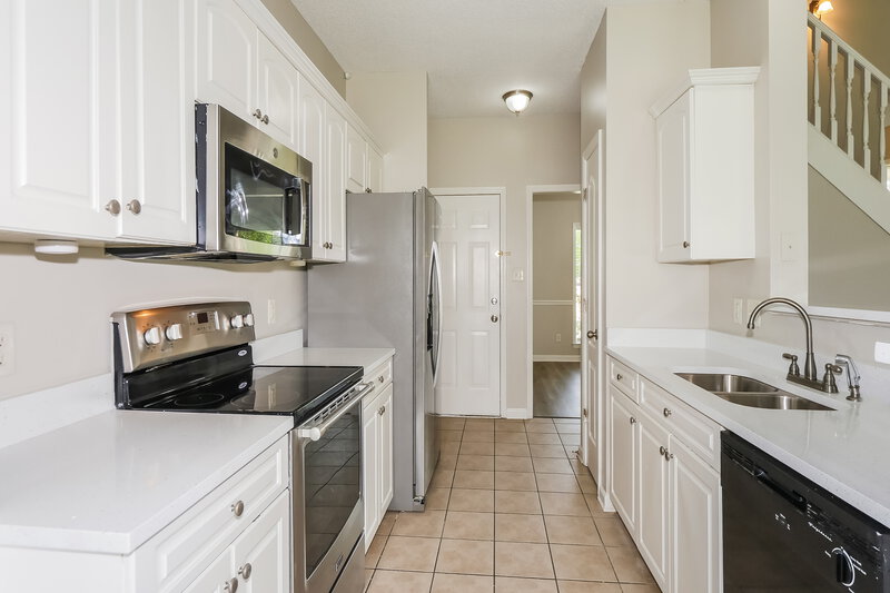 2,220/Mo, 10076 Sutton Ridge Ln Cordova, TN 38016 Kitchen View