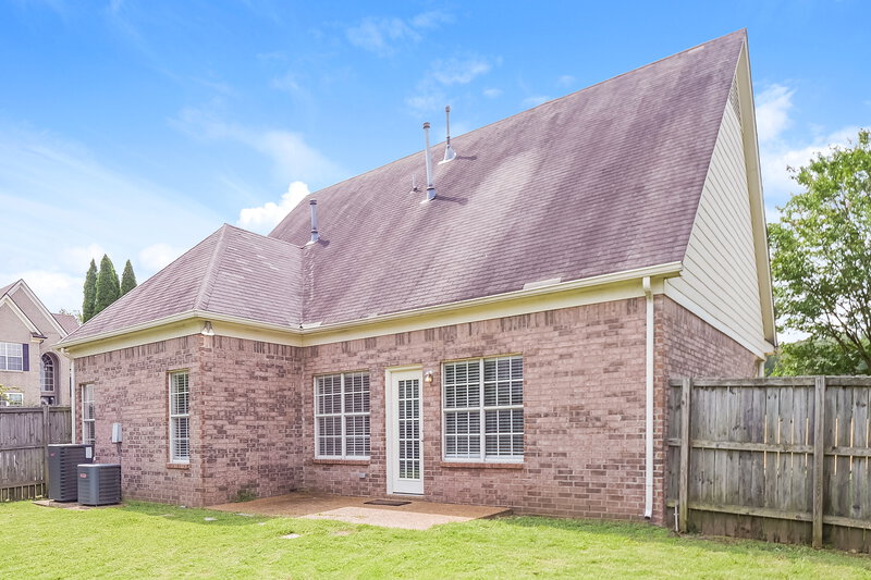 2,220/Mo, 10076 Sutton Ridge Ln Cordova, TN 38016 Rear View