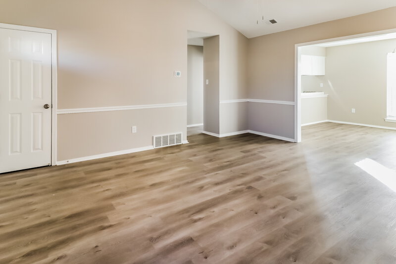 1,680/Mo, 6587 Alexander Rd Olive Branch, MS 38654 Living Room View