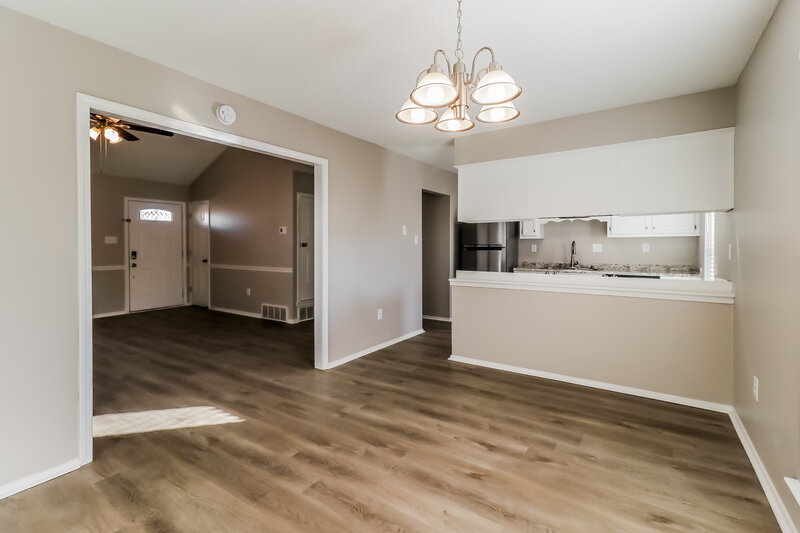 1,680/Mo, 6587 Alexander Rd Olive Branch, MS 38654 Dining Room View