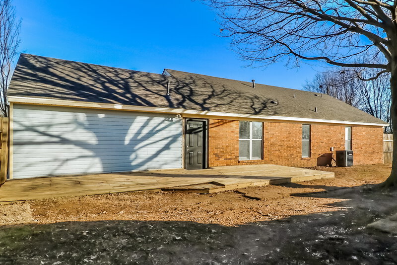 1,680/Mo, 6587 Alexander Rd Olive Branch, MS 38654 Rear View