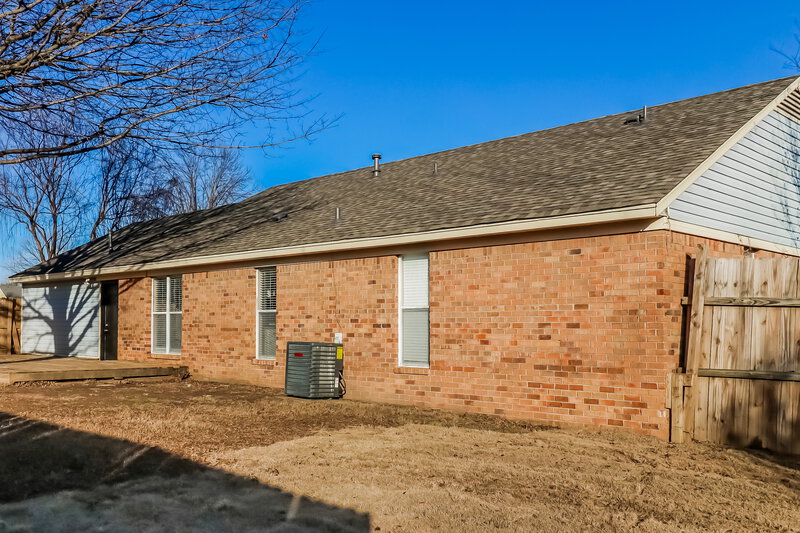 1,680/Mo, 6587 Alexander Rd Olive Branch, MS 38654 Rear View 2