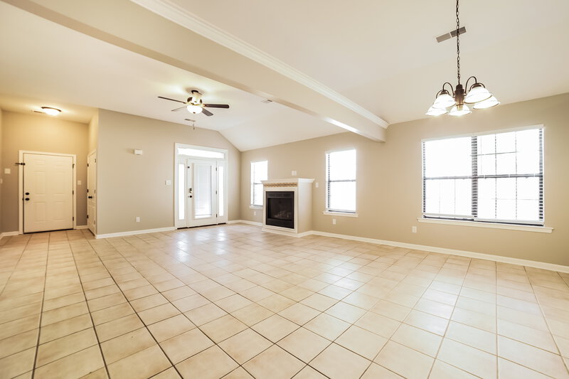 2,075/Mo, 3800 Lake Village Cv Olive Branch, MS 38654 Living Room View