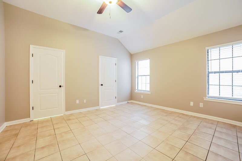 2,075/Mo, 3800 Lake Village Cv Olive Branch, MS 38654 Main Bedroom View 2