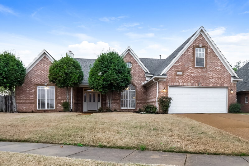 2,315/Mo, 5033 Thornebrook Cv Arlington, TN 38002 External View