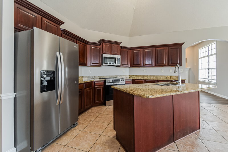 2,875/Mo, 7568 Espie Cv Memphis, TN 38125 Kitchen View