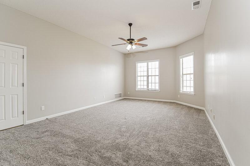 2,875/Mo, 7568 Espie Cv Memphis, TN 38125 Main Bedroom View