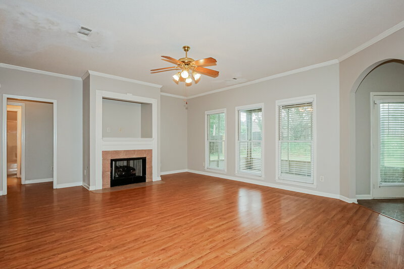 2,440/Mo, 2064 Milbrey St Cordova, TN 38016 Living Room View
