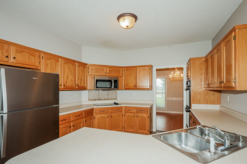 2,440/Mo, 2064 Milbrey St Cordova, TN 38016 Kitchen View