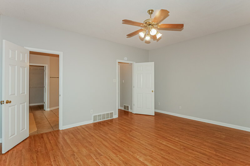 2,440/Mo, 2064 Milbrey St Cordova, TN 38016 Main Bedroom View 2