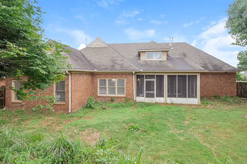 2,440/Mo, 2064 Milbrey St Cordova, TN 38016 Rear View