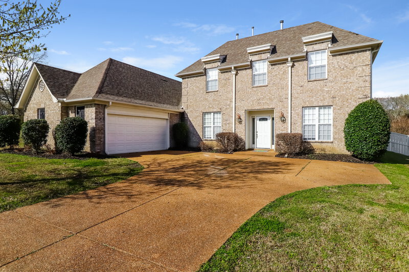 0/Mo, 8704 Brunswick Farms Dr Arlington, TN 38002 Front View