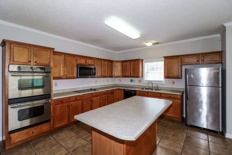0/Mo, 8704 Brunswick Farms Dr Arlington, TN 38002 Kitchen View
