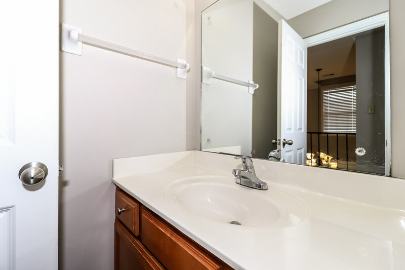0/Mo, 8704 Brunswick Farms Dr Arlington, TN 38002 Bathroom View