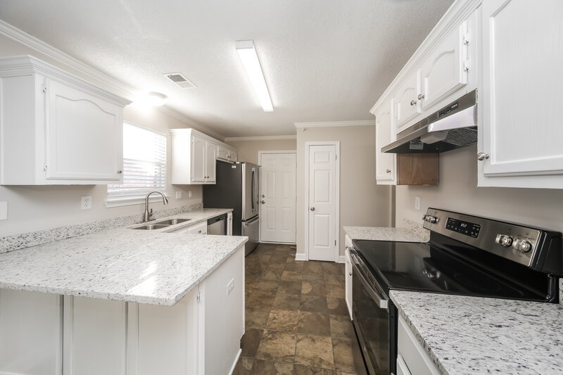 1,695/Mo, 2174 Rocky Stream Dr Cordova, TN 38016 Kitchen View