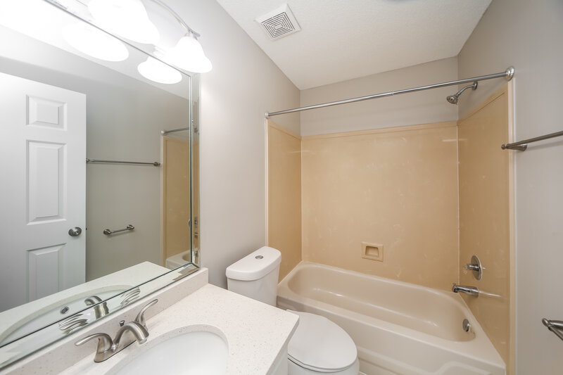 1,695/Mo, 2174 Rocky Stream Dr Cordova, TN 38016 Bathroom View