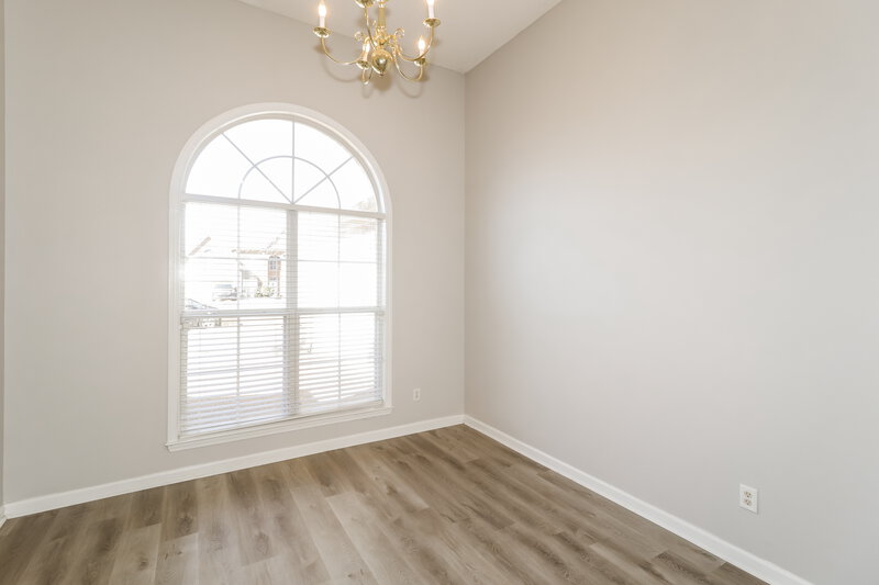 2,225/Mo, 5363 Brookwater Cv S Memphis, TN 38125 Dining Room View