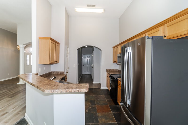 2,225/Mo, 5363 Brookwater Cv S Memphis, TN 38125 Kitchen View