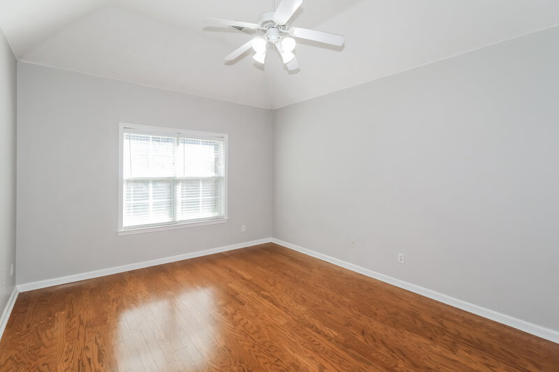 2,225/Mo, 5363 Brookwater Cv S Memphis, TN 38125 Main Bedroom View 2