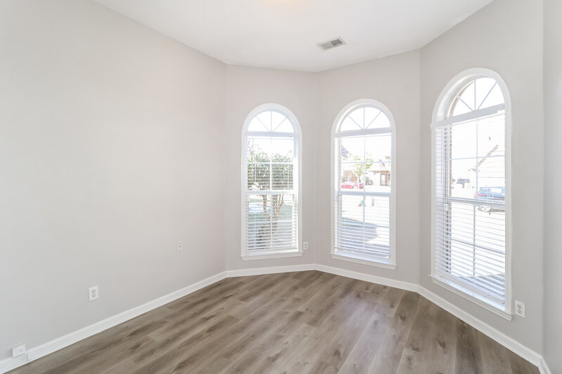 2,225/Mo, 5363 Brookwater Cv S Memphis, TN 38125 Bedroom View