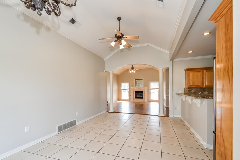 2,195/Mo, 1668 Kings Pond Cv Cordova, TN 38016 Dining Room View