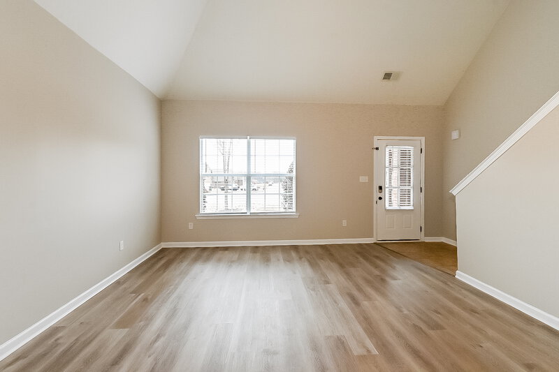 2,265/Mo, 663 Buttermilk Dr Nesbit, MS 38651 Living Room View