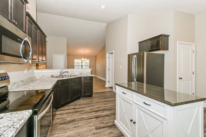 1,935/Mo, 3420 Cable Ln Southaven, MS 38672 Kitchen View 3