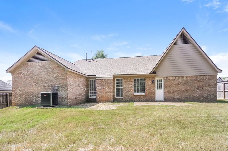 1,805/Mo, 435 Tate Dr Oakland, TN 38060 Rear View