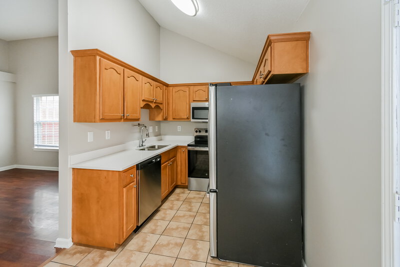 1,615/Mo, 2835 Misty Briar Cv ARLINGTON, TN 38002 Kitchen View 2