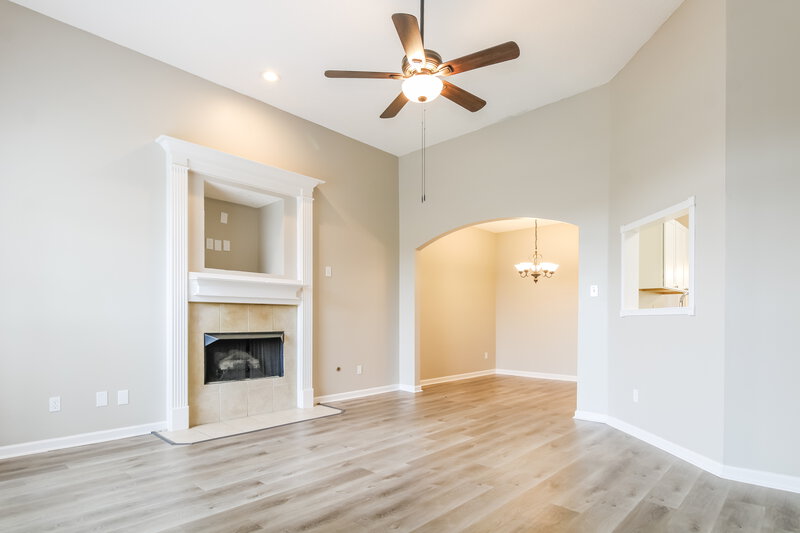1,750/Mo, 205 Village Dr Oakland, TN 38060 Living Room View