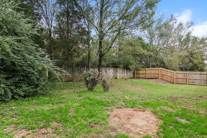 1,750/Mo, 205 Village Dr Oakland, TN 38060 Rear View