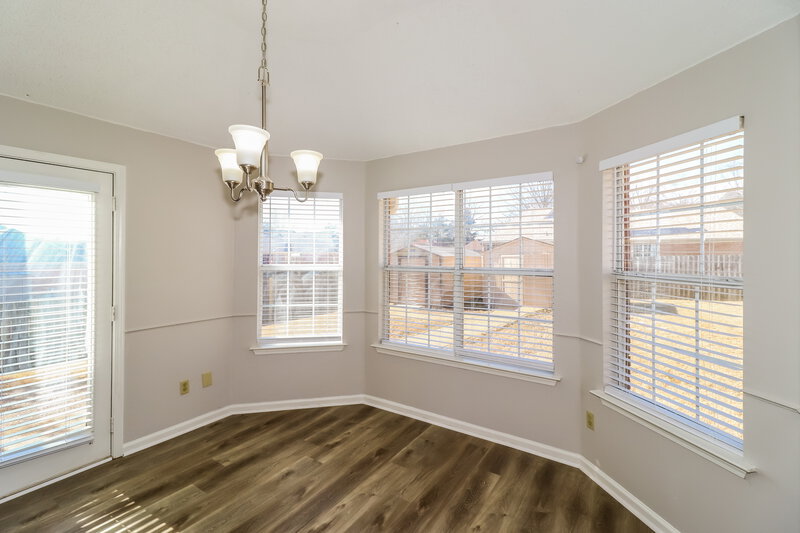 1,675/Mo, 25 Oakleaf Cv Oakland, TN 38060 Dining Room View