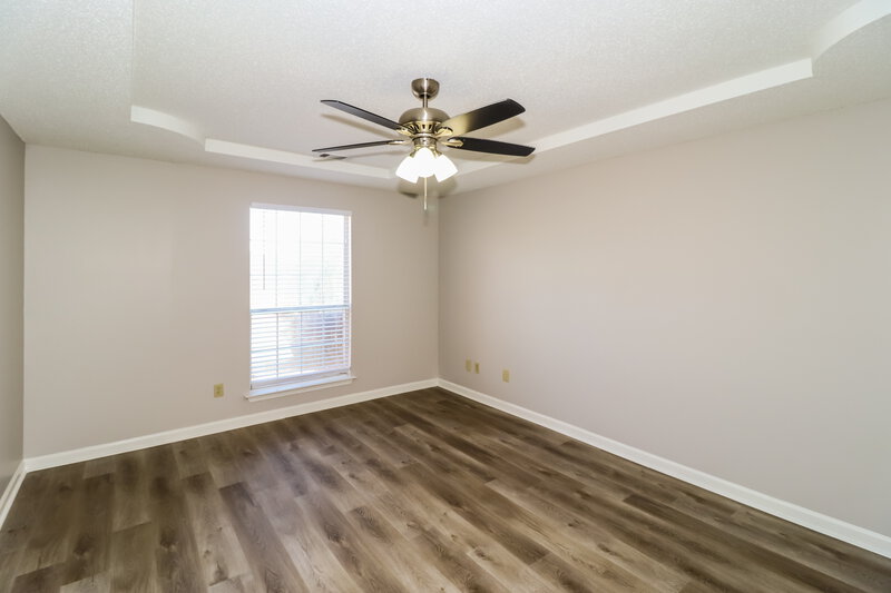 1,675/Mo, 25 Oakleaf Cv Oakland, TN 38060 Main Bedroom View