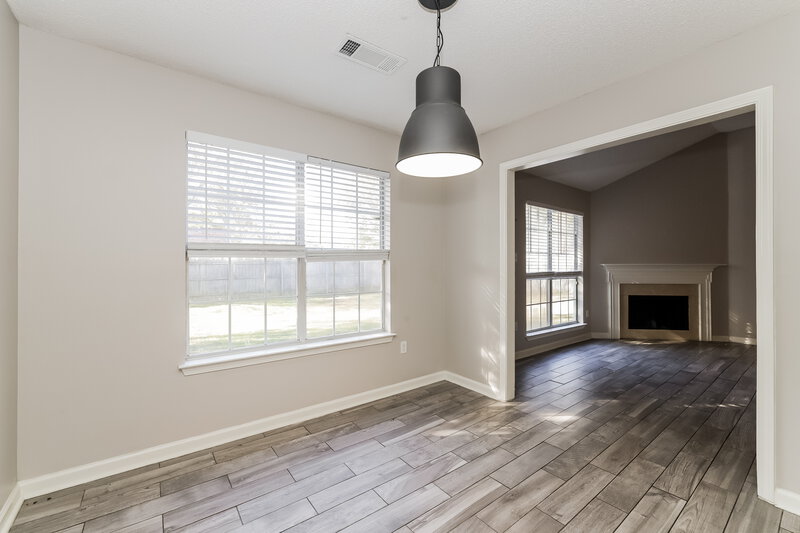 1,645/Mo, 5975 Cottage Hill Dr Millington, TN 38053 Dining Room View