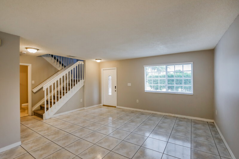 2,660/Mo, 17938 SW 154th Ct Miami, FL 33187 Living Room View