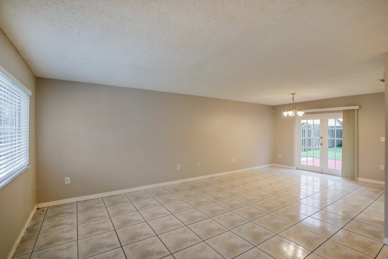 2,660/Mo, 17938 SW 154th Ct Miami, FL 33187 Living Room View 2