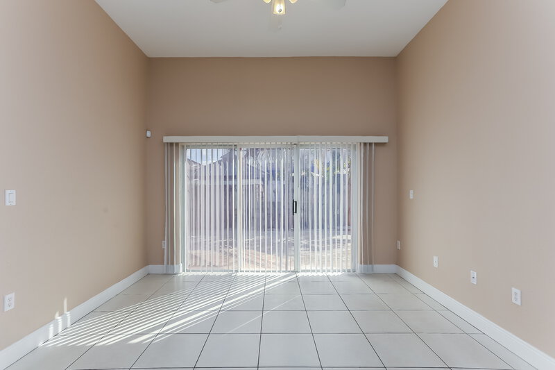 2,930/Mo, 14862 SW 32nd Ln Miami, FL 33185 Dining Room View